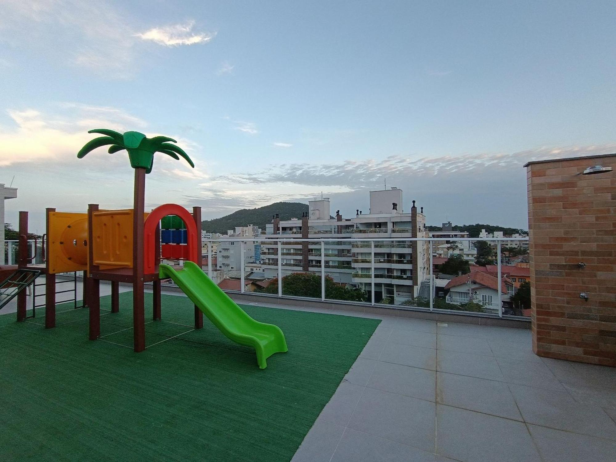 Vila Do Centro Бомбиньяс Экстерьер фото